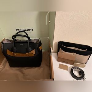 FALL DEAL - BURBERRY Belt Bag: In excellent condition. No marks or scratches.